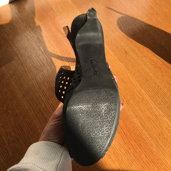 Clarks high heels - Picture 3 of 3